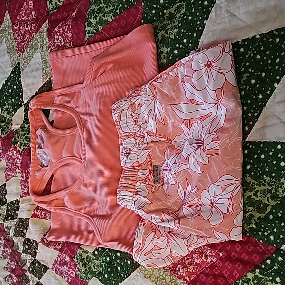 Columbia pjs